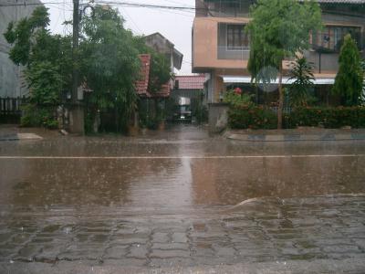 Regen in Pakse